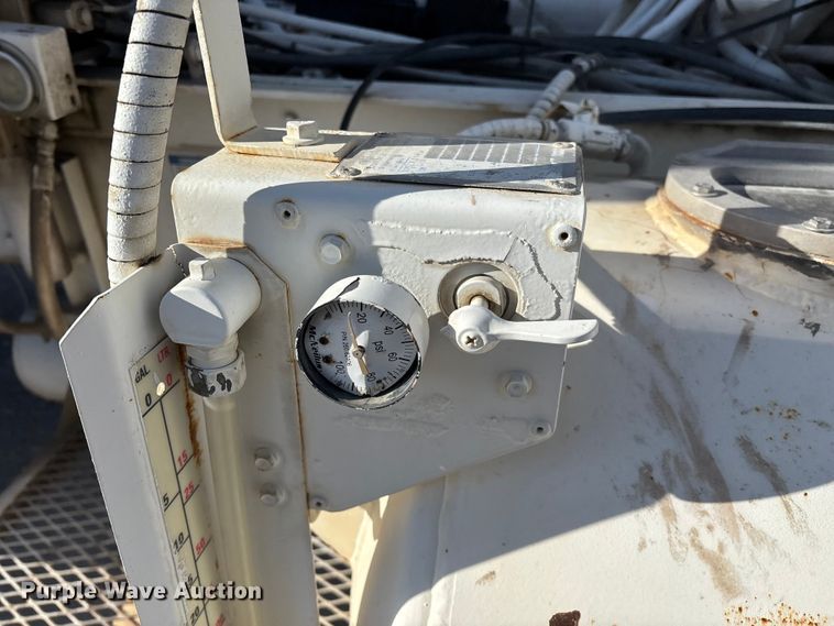 image for item FG0168 2004 Kenworth W900 ready mix truck