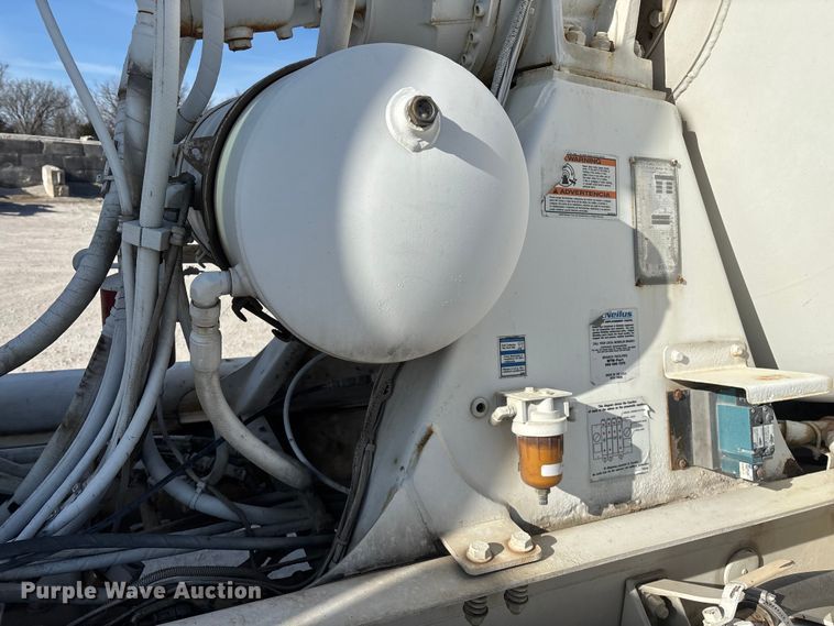 image for item FG0168 2004 Kenworth W900 ready mix truck