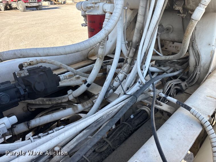 image for item FG0168 2004 Kenworth W900 ready mix truck