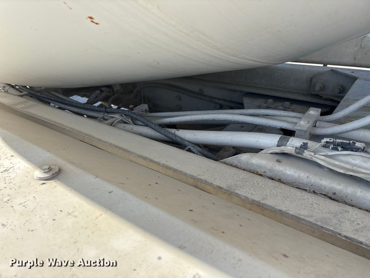 image for item FG0168 2004 Kenworth W900 ready mix truck