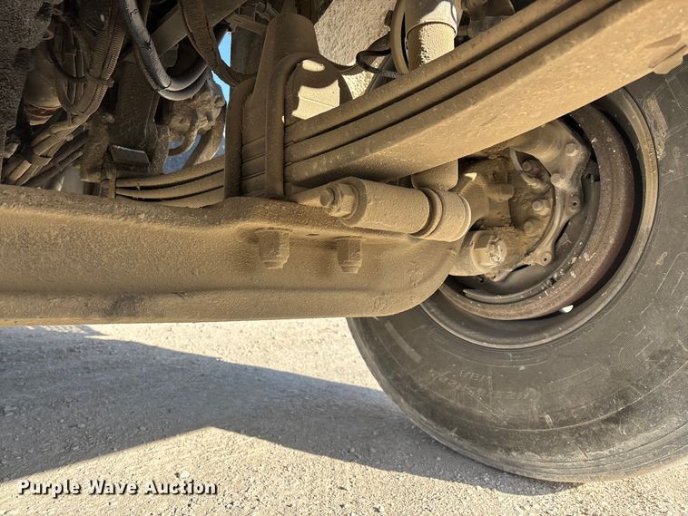 image for item FG0168 2004 Kenworth W900 ready mix truck