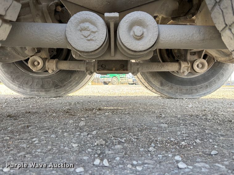 image for item FG0168 2004 Kenworth W900 ready mix truck