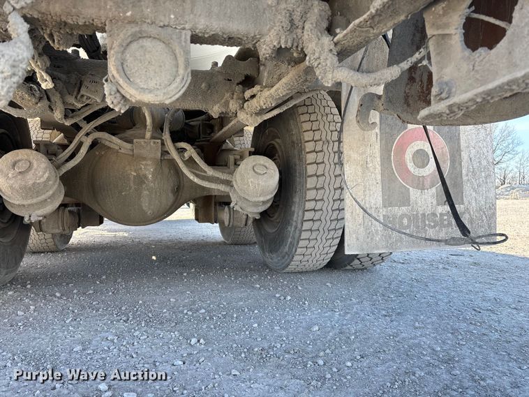 image for item FG0168 2004 Kenworth W900 ready mix truck