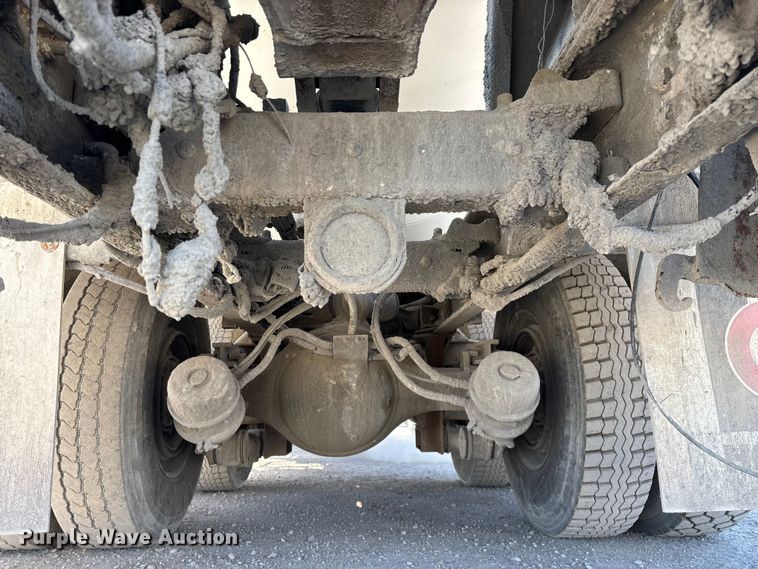 image for item FG0168 2004 Kenworth W900 ready mix truck