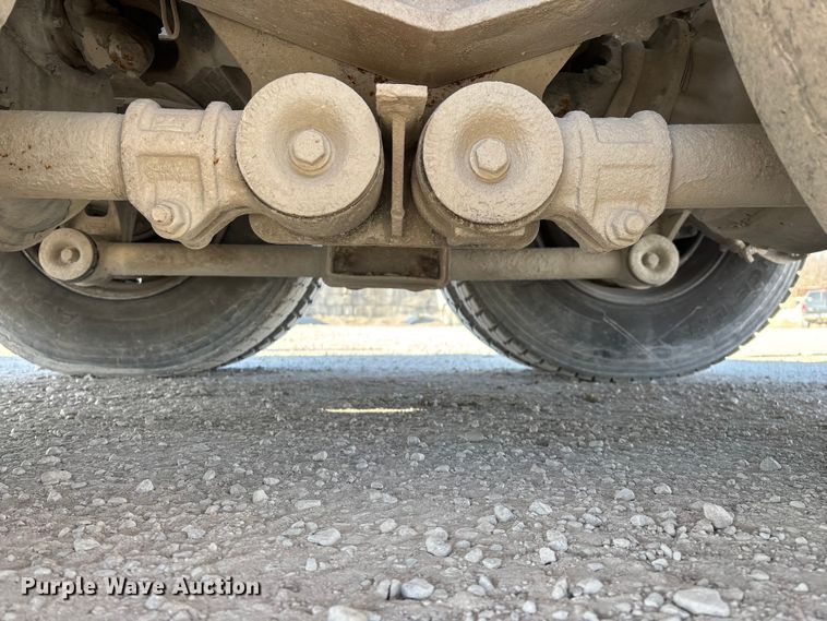 image for item FG0168 2004 Kenworth W900 ready mix truck