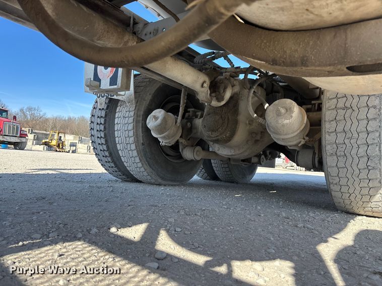 image for item FG0168 2004 Kenworth W900 ready mix truck