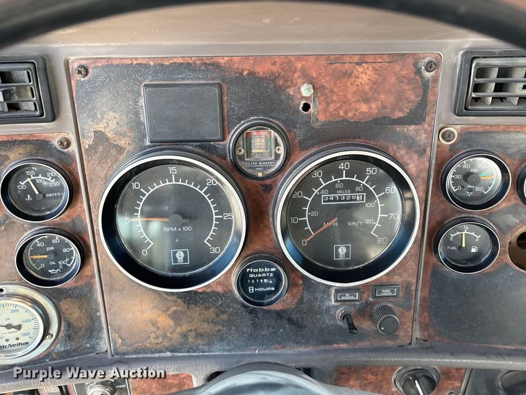 image for item FG0168 2004 Kenworth W900 ready mix truck