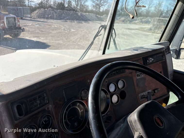 image for item FG0168 2004 Kenworth W900 ready mix truck