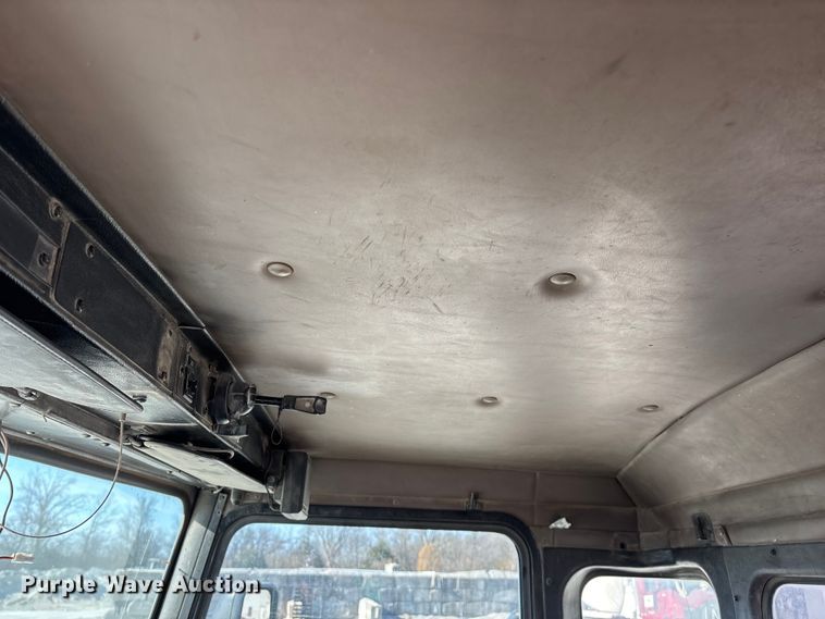 image for item FG0168 2004 Kenworth W900 ready mix truck