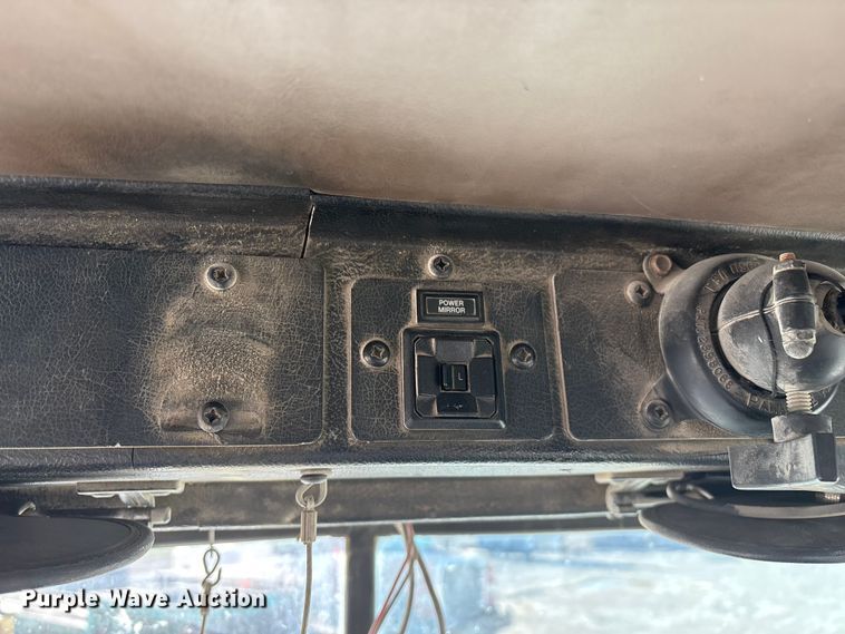 image for item FG0168 2004 Kenworth W900 ready mix truck