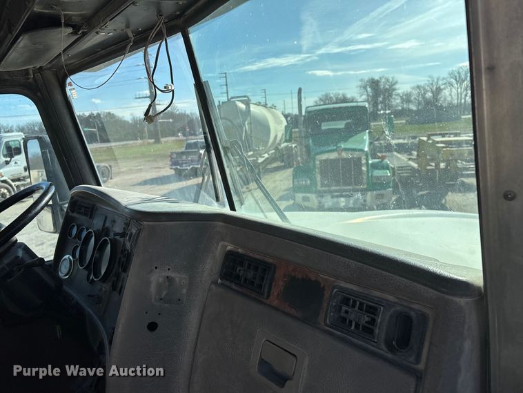 image for item FG0168 2004 Kenworth W900 ready mix truck