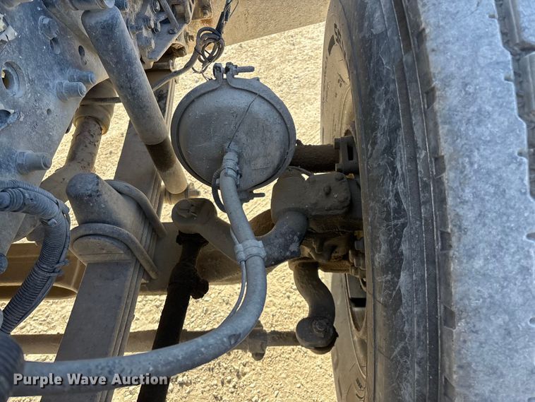 image for item FG0168 2004 Kenworth W900 ready mix truck