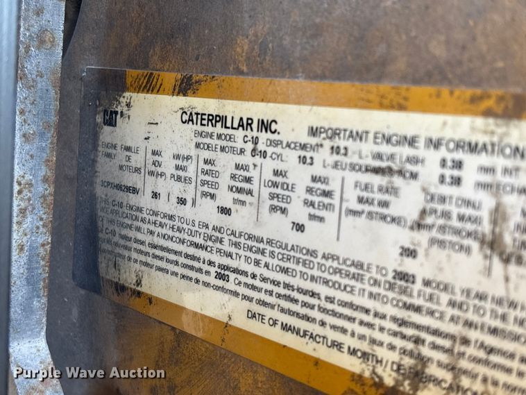 image for item FG0168 2004 Kenworth W900 ready mix truck