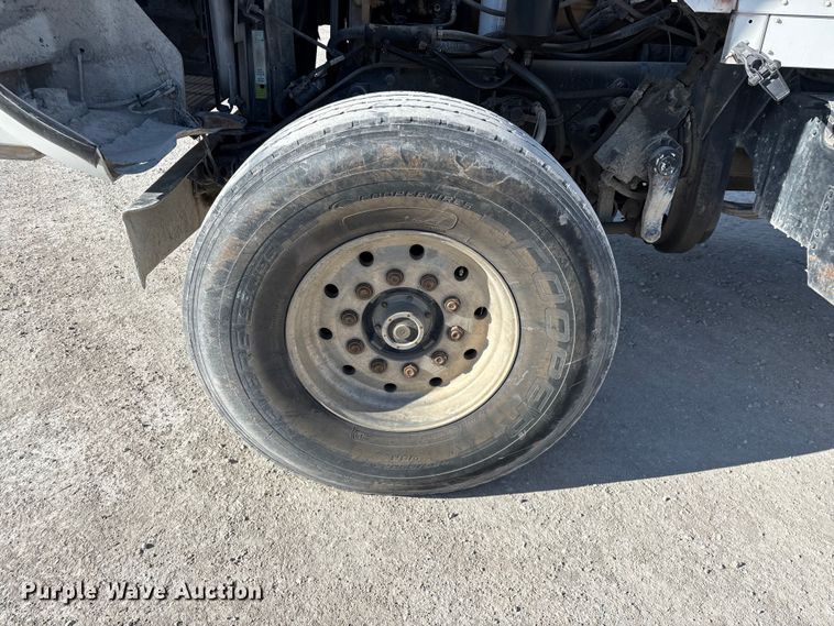 image for item FG0168 2004 Kenworth W900 ready mix truck