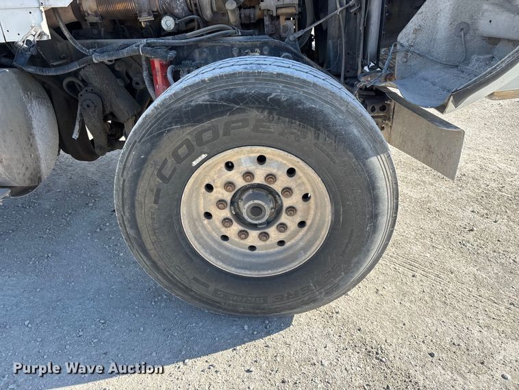 image for item FG0168 2004 Kenworth W900 ready mix truck