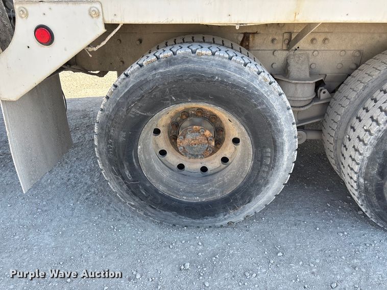 image for item FG0168 2004 Kenworth W900 ready mix truck