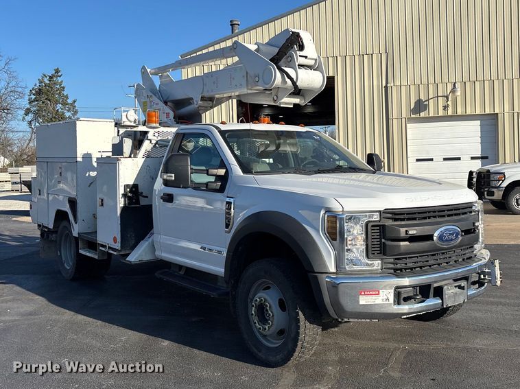 image for item FG0209 2018 Ford F550 Super Duty bucket truck