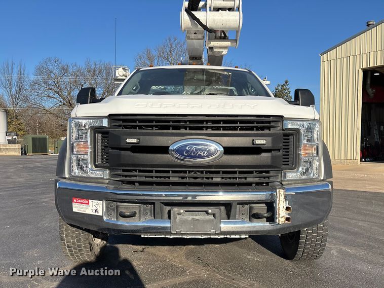 image for item FG0209 2018 Ford F550 Super Duty bucket truck