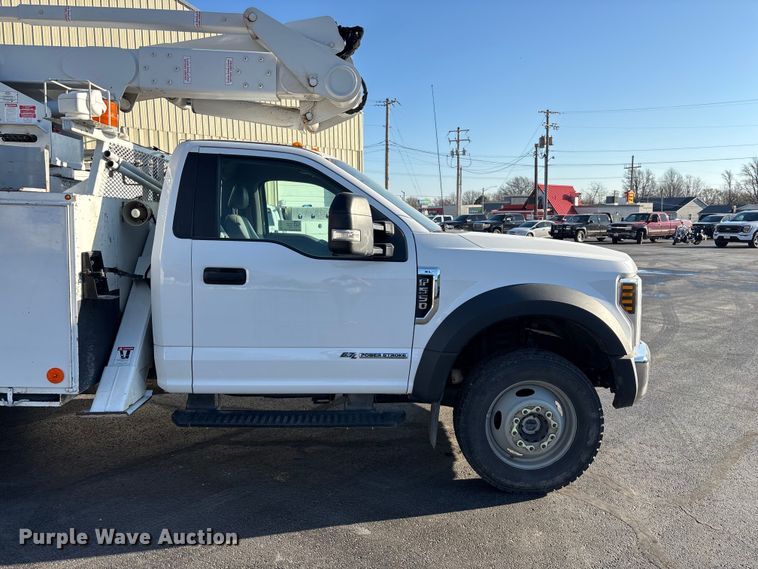 image for item FG0209 2018 Ford F550 Super Duty bucket truck