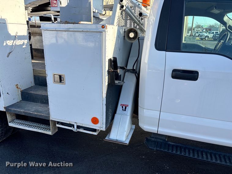 image for item FG0209 2018 Ford F550 Super Duty bucket truck