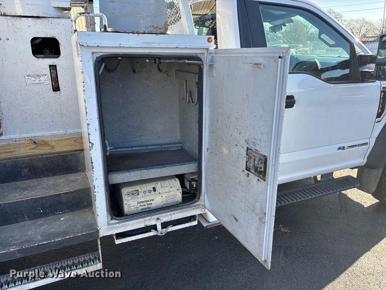 image for item FG0209 2018 Ford F550 Super Duty bucket truck