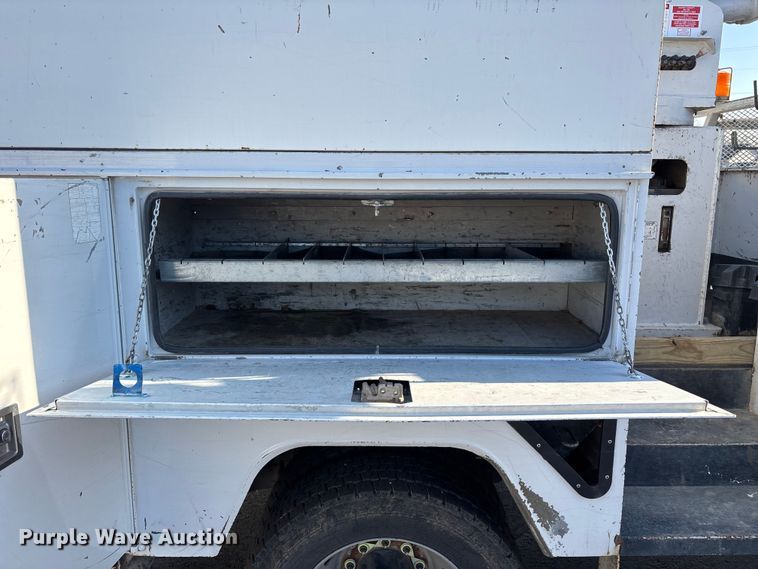 image for item FG0209 2018 Ford F550 Super Duty bucket truck