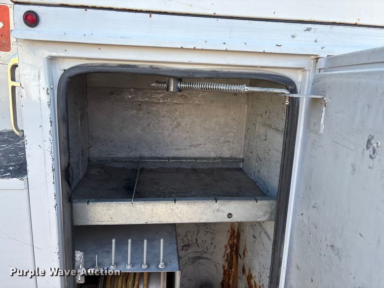 image for item FG0209 2018 Ford F550 Super Duty bucket truck