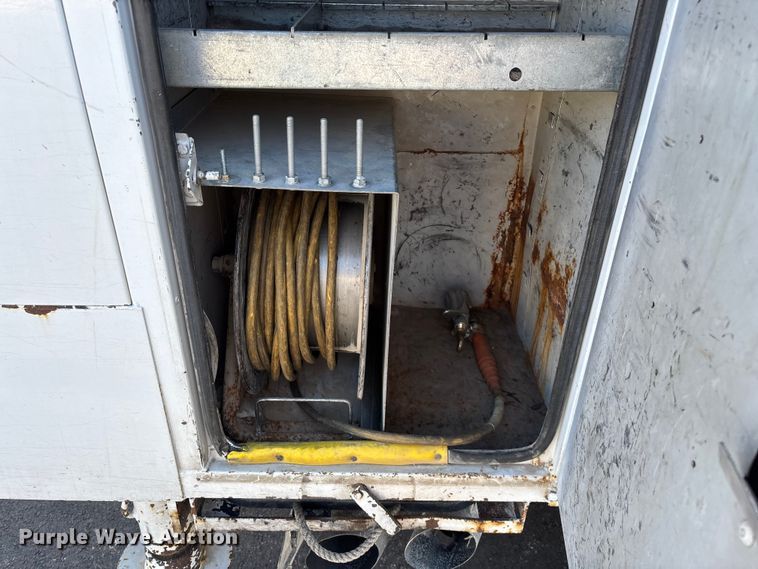 image for item FG0209 2018 Ford F550 Super Duty bucket truck