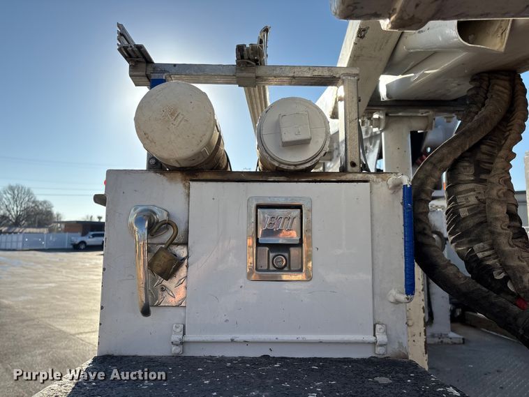 image for item FG0209 2018 Ford F550 Super Duty bucket truck