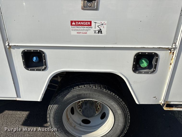 image for item FG0209 2018 Ford F550 Super Duty bucket truck