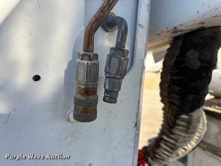 image for item FG0209 2018 Ford F550 Super Duty bucket truck