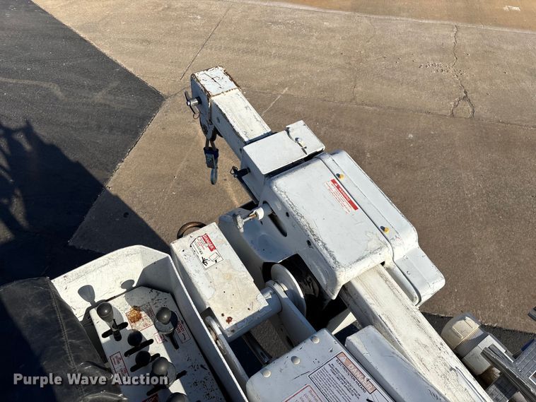 image for item FG0209 2018 Ford F550 Super Duty bucket truck