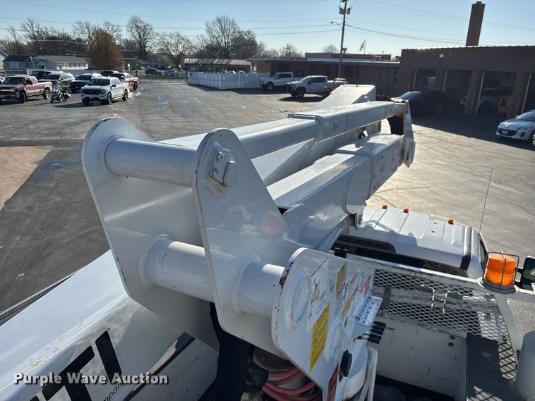 image for item FG0209 2018 Ford F550 Super Duty bucket truck