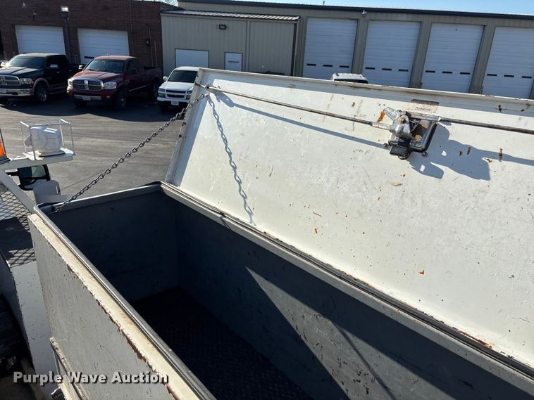 image for item FG0209 2018 Ford F550 Super Duty bucket truck