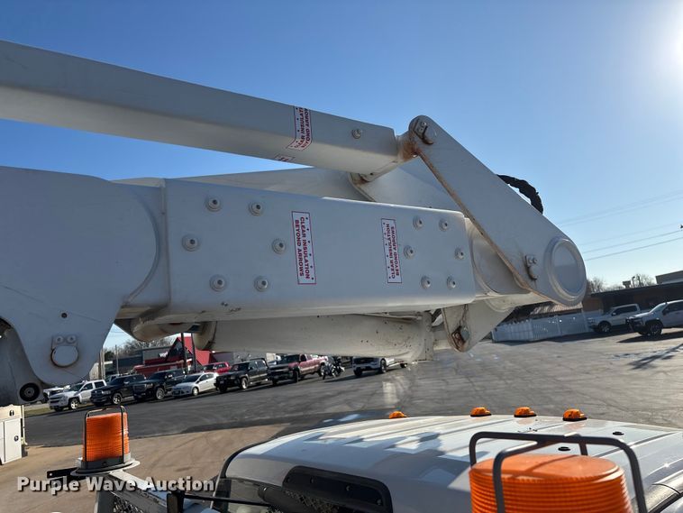 image for item FG0209 2018 Ford F550 Super Duty bucket truck