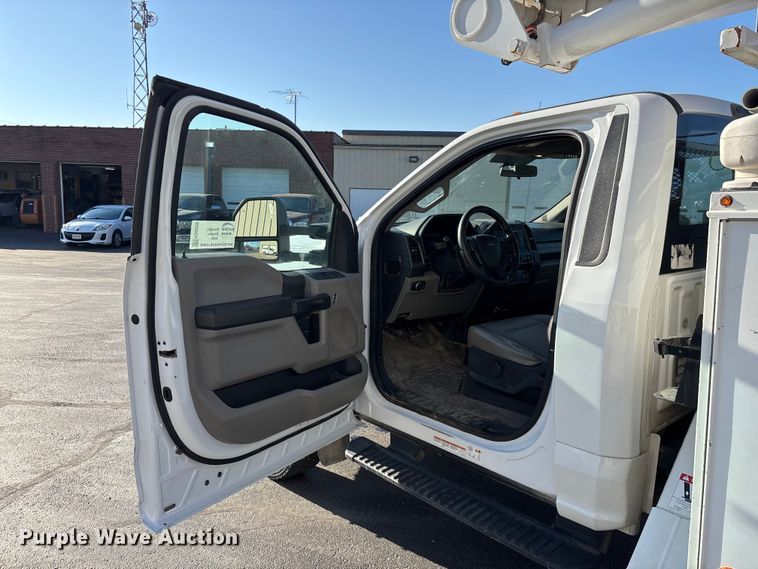 image for item FG0209 2018 Ford F550 Super Duty bucket truck