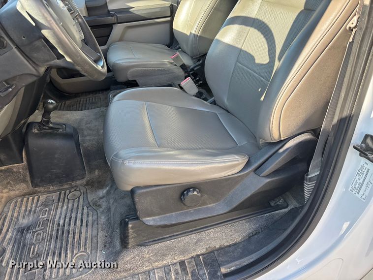 image for item FG0209 2018 Ford F550 Super Duty bucket truck