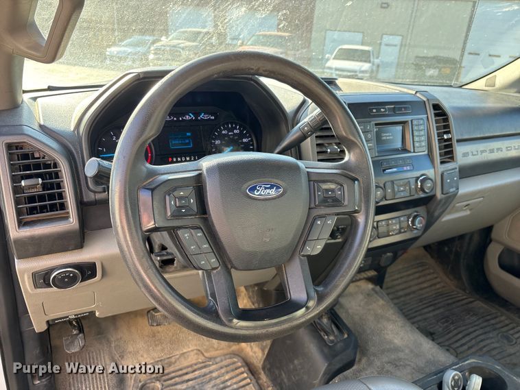 image for item FG0209 2018 Ford F550 Super Duty bucket truck