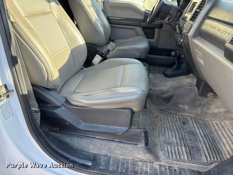 image for item FG0209 2018 Ford F550 Super Duty bucket truck