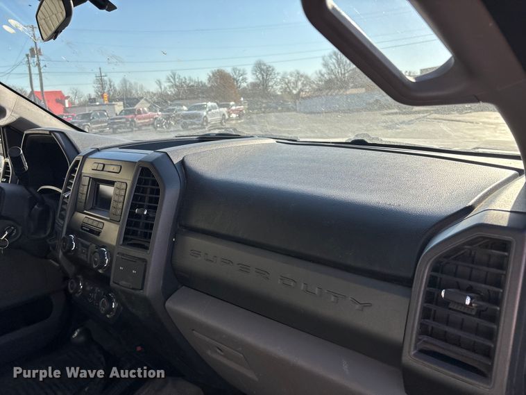 image for item FG0209 2018 Ford F550 Super Duty bucket truck