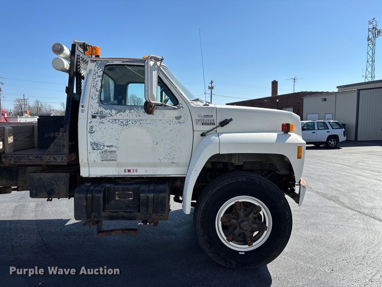 image for item FG0214 1992 Ford F800 dump flatbed truck