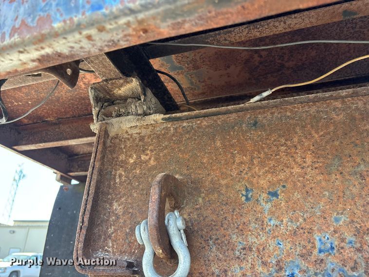 image for item FG0214 1992 Ford F800 dump flatbed truck