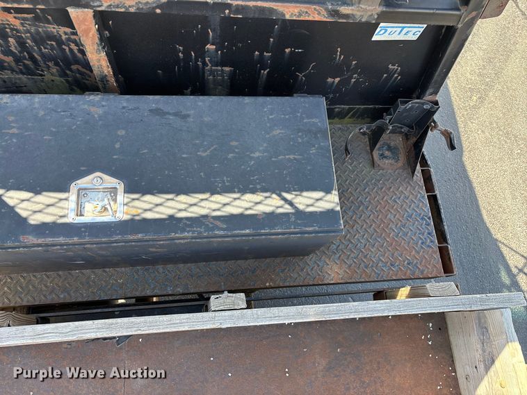 image for item FG0214 1992 Ford F800 dump flatbed truck