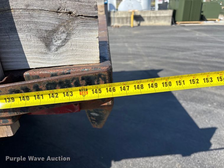 image for item FG0214 1992 Ford F800 dump flatbed truck