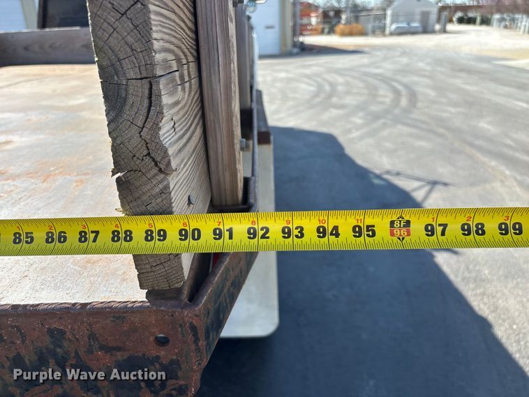 image for item FG0214 1992 Ford F800 dump flatbed truck