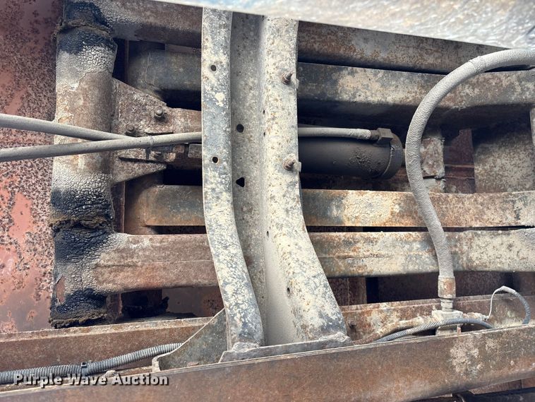 image for item FG0214 1992 Ford F800 dump flatbed truck