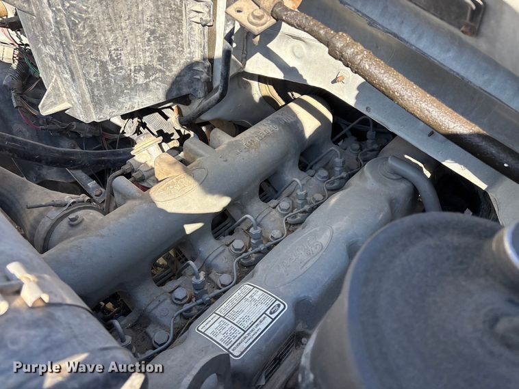 image for item FG0214 1992 Ford F800 dump flatbed truck