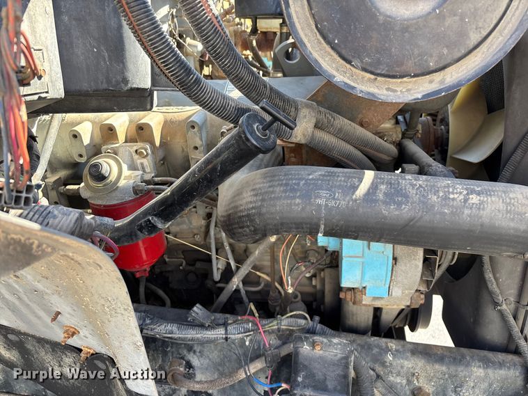 image for item FG0214 1992 Ford F800 dump flatbed truck