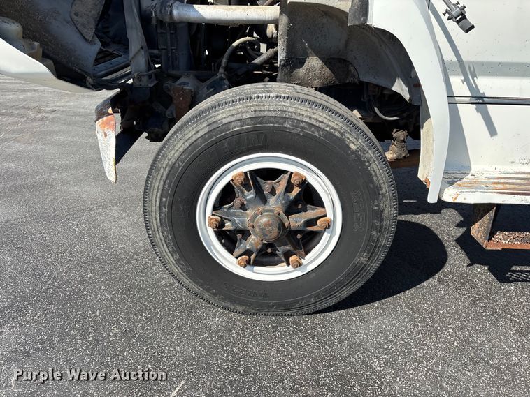 image for item FG0214 1992 Ford F800 dump flatbed truck