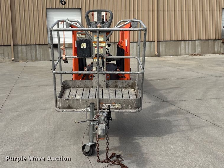 image for item FG2745 2009 JLG T500 boom lift